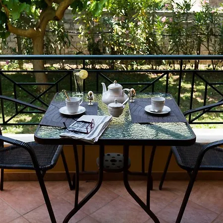 Elizabeth アパート Frínion