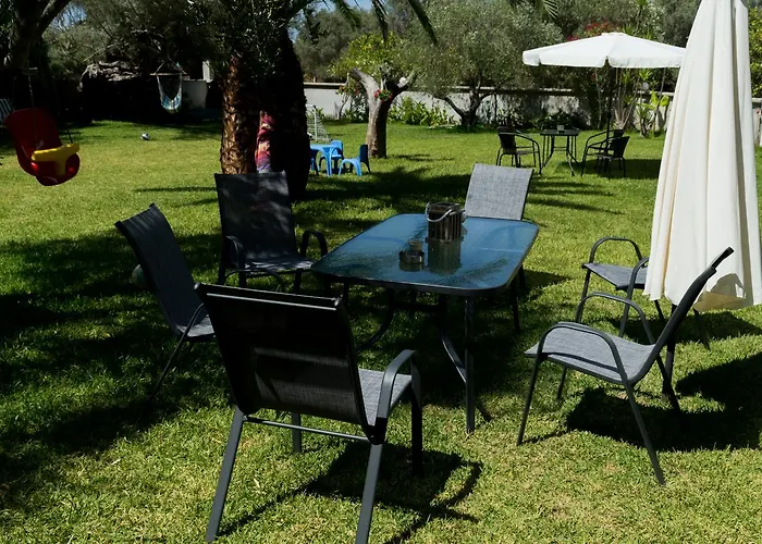 Elizabeth Apartment Frinion